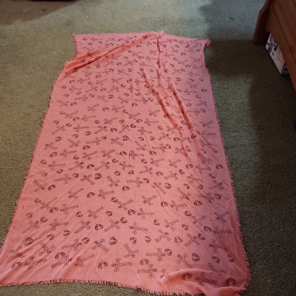 Chic Pink Patterned Wrap